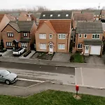 34 Buckthorn Grove, Middlesbrough, Ts8 9bf *