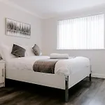 34 Buckthorn Grove, Middlesbrough, Ts8 9bf Holiday home Middlesbrough