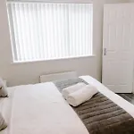 34 Buckthorn Grove, Middlesbrough, Ts8 9bf 미들즈브러