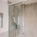 34 Buckthorn Grove, Middlesbrough, Ts8 9bf Holiday home *